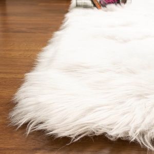 Faux Fur Sheepskin Area Rug 6' x 9' - White